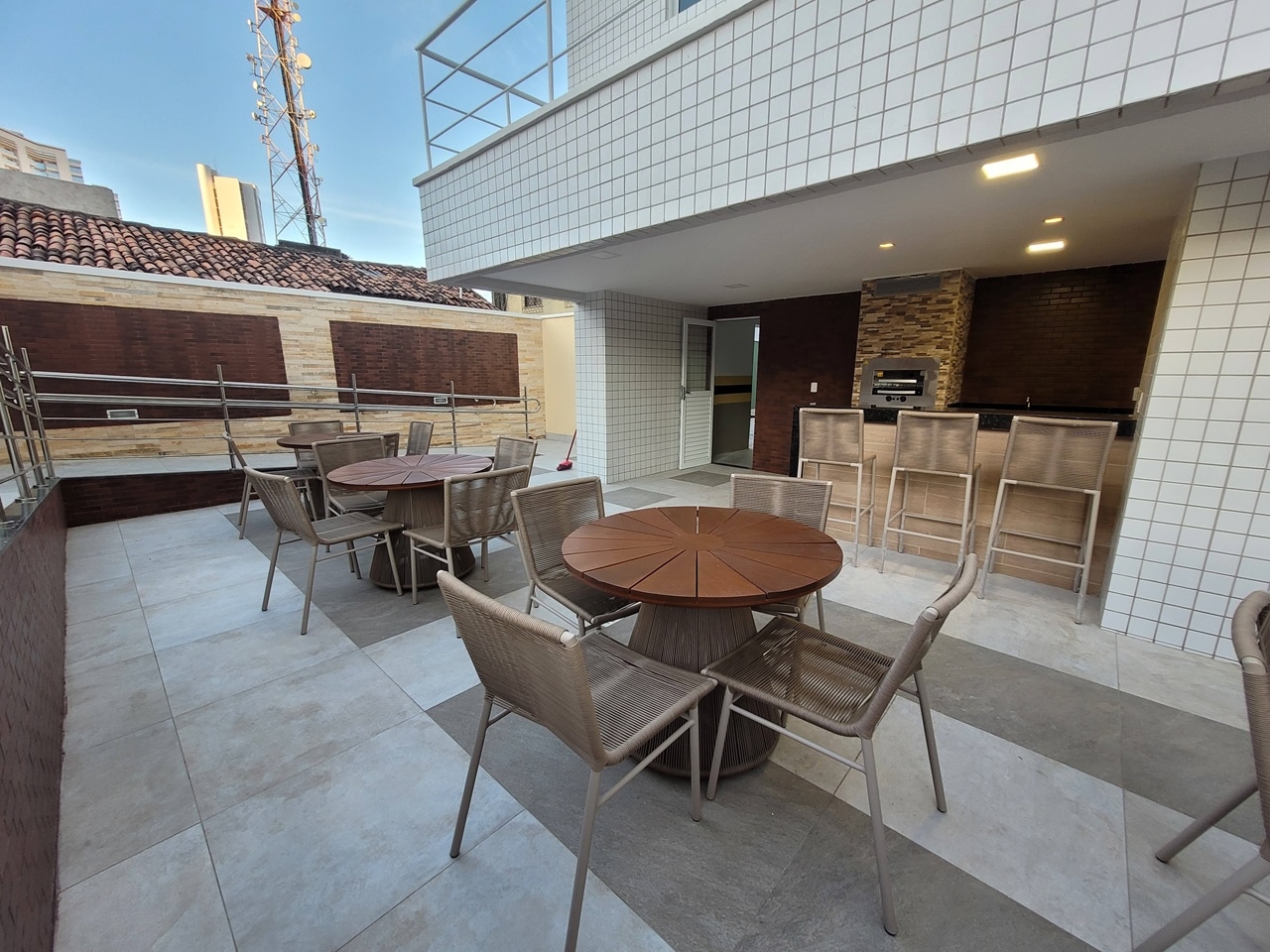 Venda de Apartamento na Aldeota – 100m², 3 Suítes e 2 Vagas – Haus,