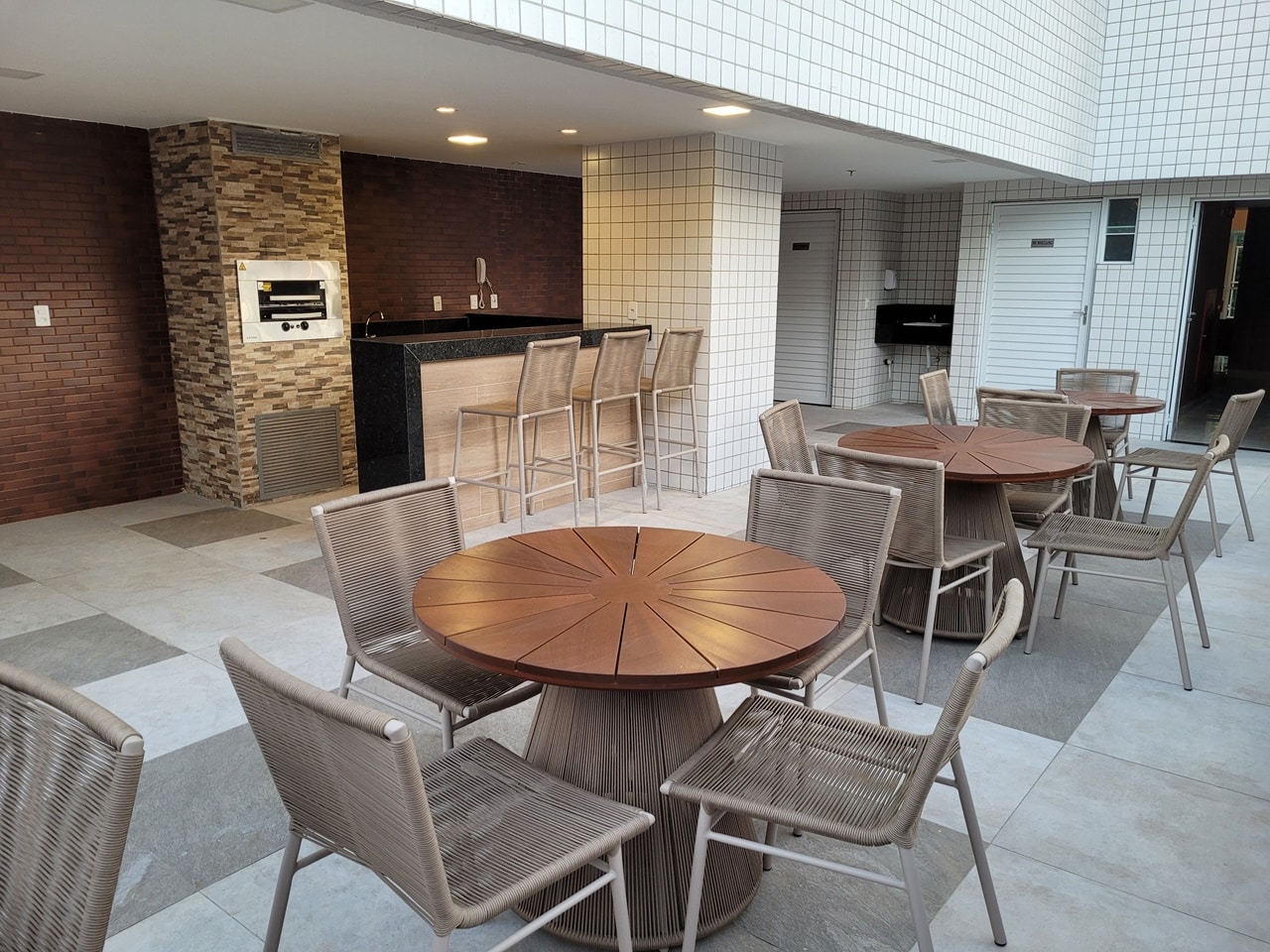 Venda de Apartamento na Aldeota – 100m², 3 Suítes e 2 Vagas – Haus,