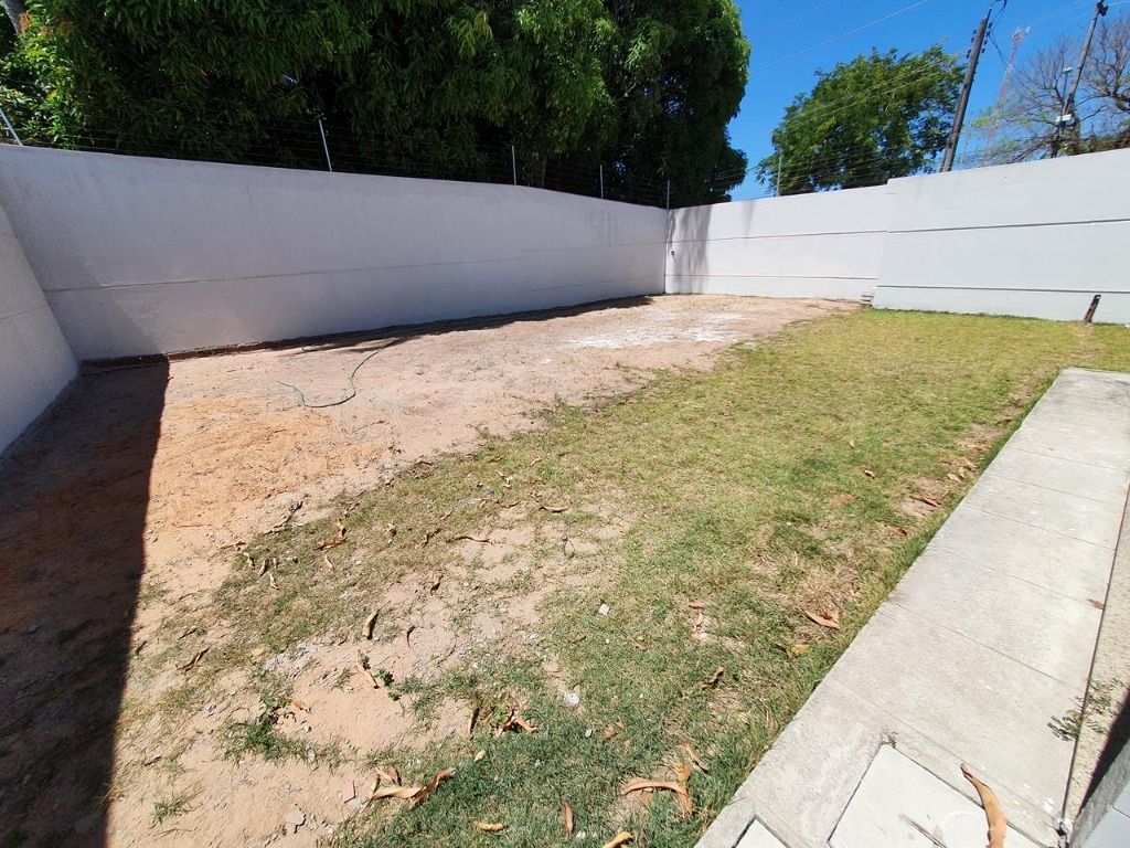 Bello Village | Casa a venda com 3 quartos 2 vagas na Estrada do Fio