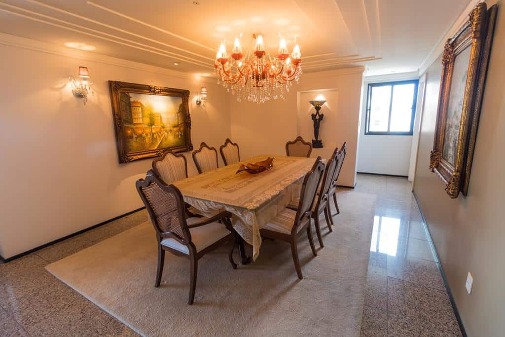 Apartamento de Alto Padrão no Meireles