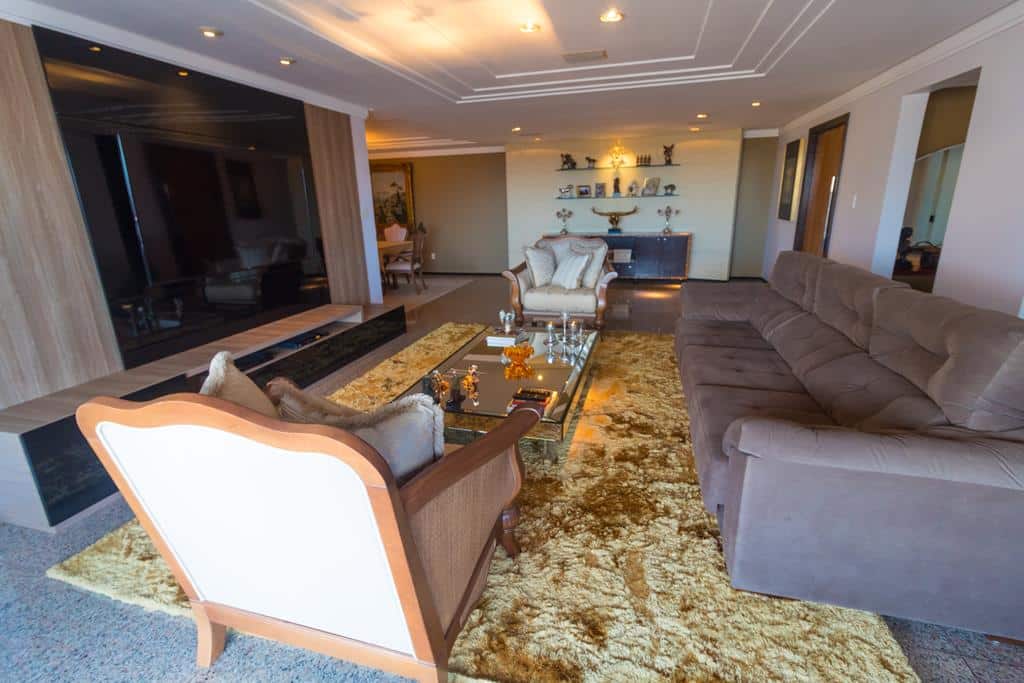 Apartamento de Alto Padrão no Meireles