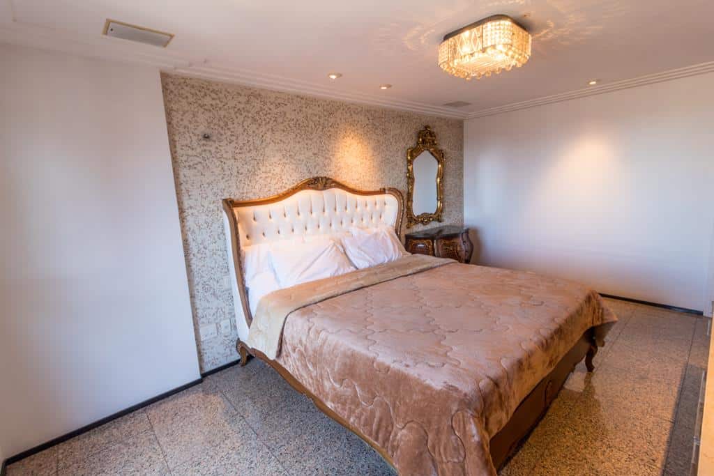 Apartamento de Alto Padrão no Meireles