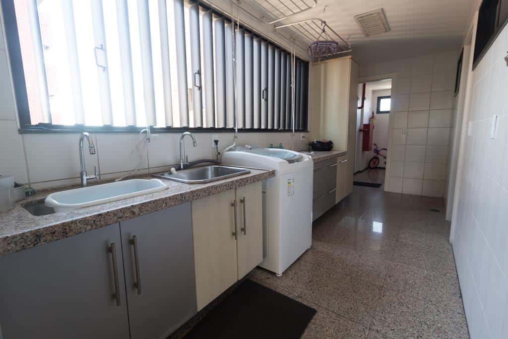 Apartamento de Alto Padrão no Meireles