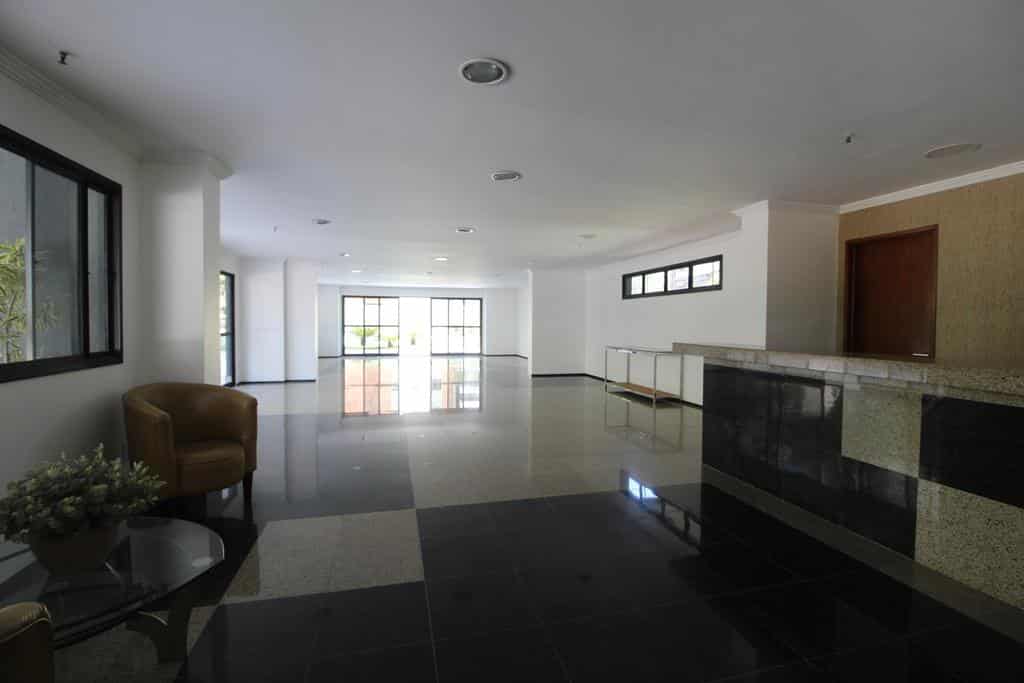 Apartamento de Alto Padrão no Meireles