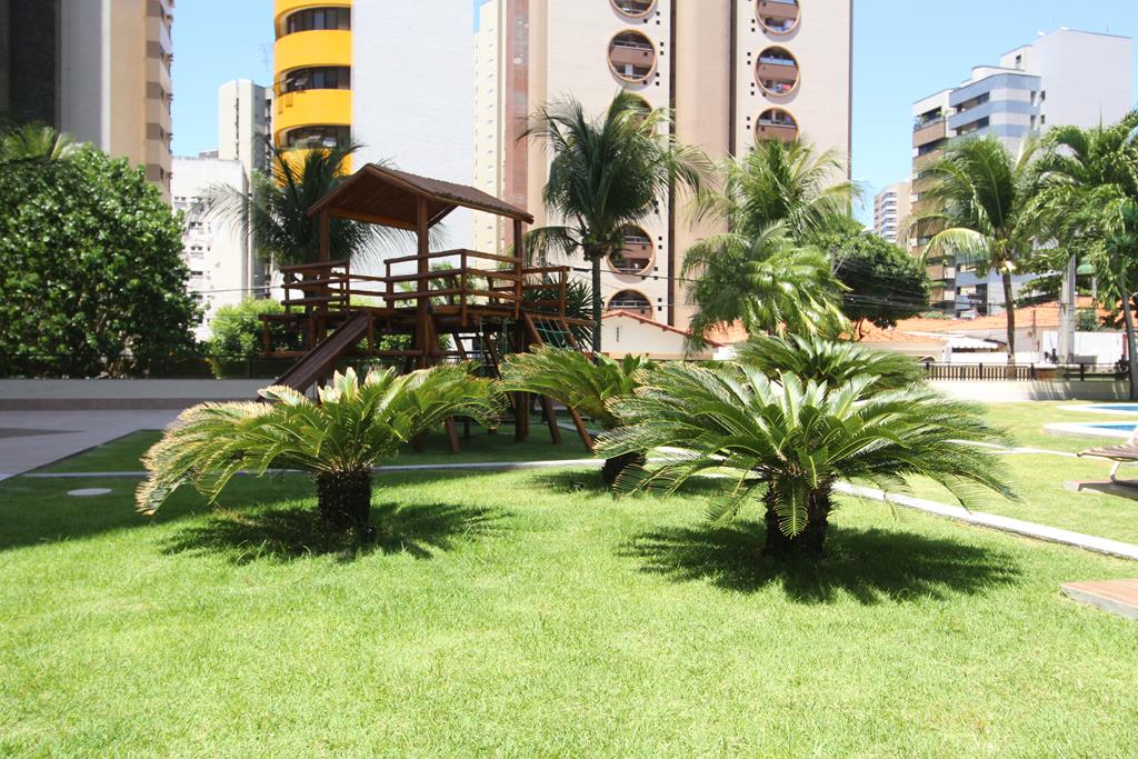 Apartamento de Alto Padrão no Meireles
