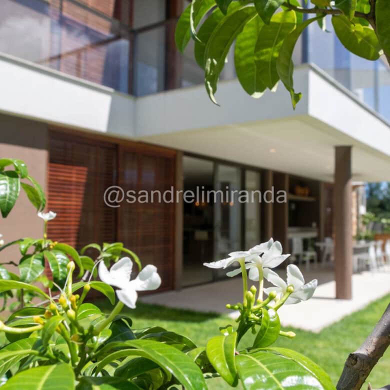 Casa em Condomínio Fechado a Venda em Flecheiras Ceará