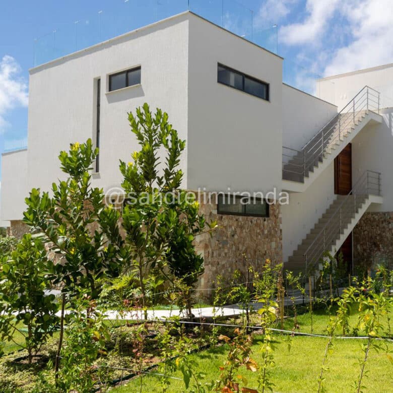 Casa em Condomínio Fechado a Venda em Flecheiras Ceará