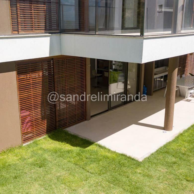 Casa em Condomínio Fechado a Venda em Flecheiras Ceará