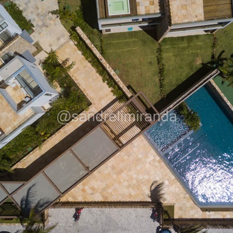 Casa em Condomínio Fechado a Venda em Flecheiras Ceará