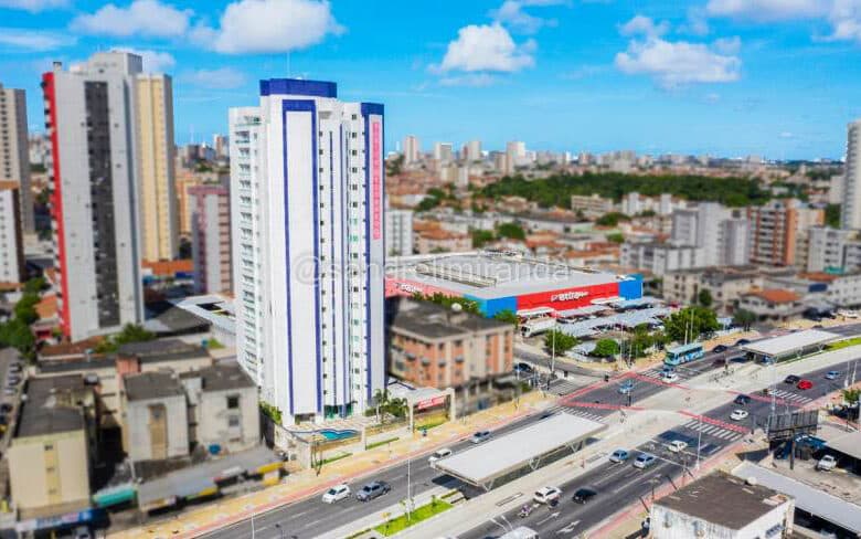 Apartmento com 3 quartos a venda no bairro de Fátima Fortaleza/Ce