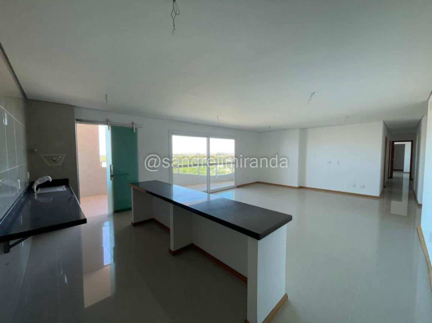 Apartamento com 3 Quartos a Venda no Guararapes Fortaleza
