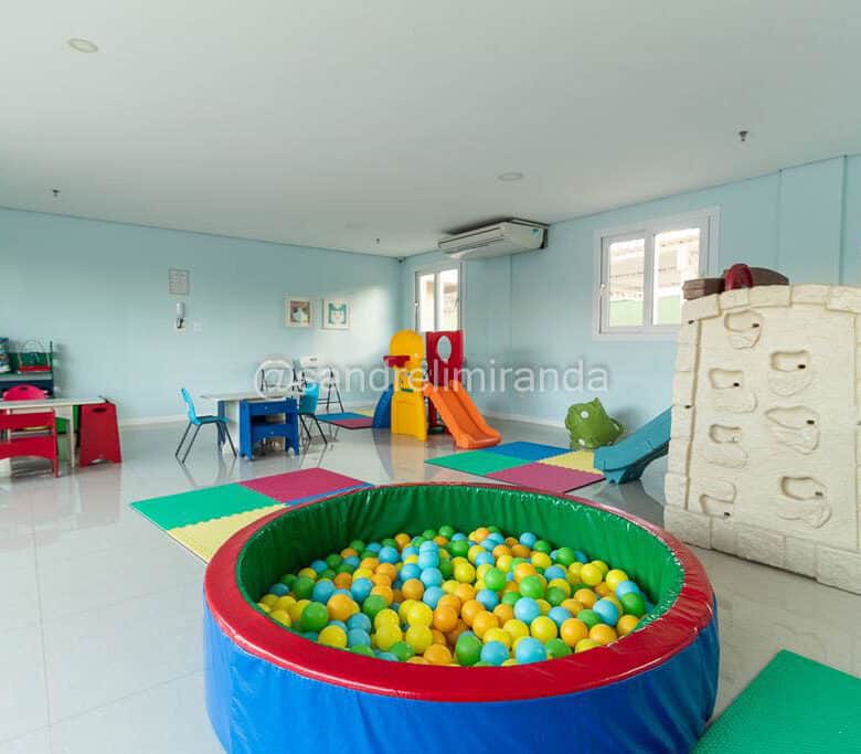 Apartamento com 3 Quartos a Venda no Guararapes Fortaleza