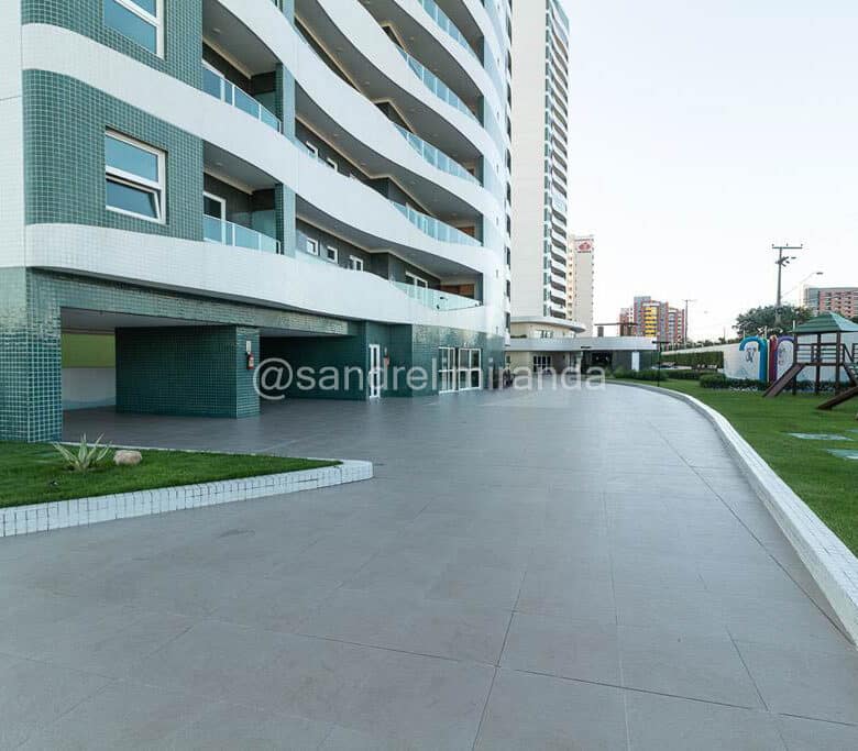 Apartamento com 3 Quartos a Venda no Guararapes Fortaleza