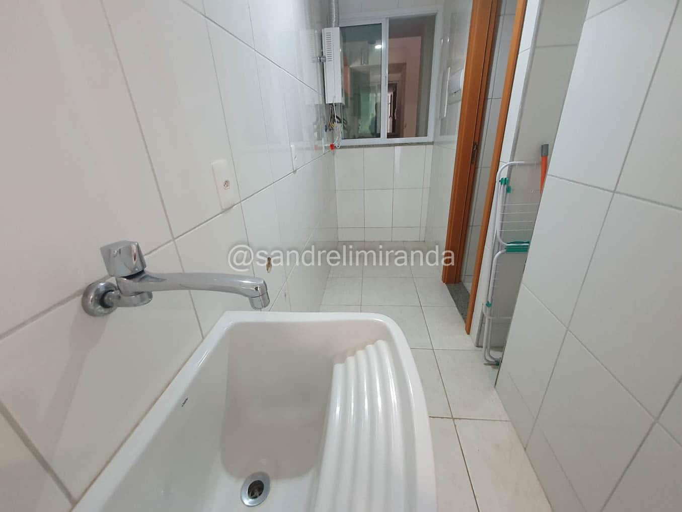 Porto Beach Porto das Dunas | 76m², 3 Qts e Varanda Gourmet