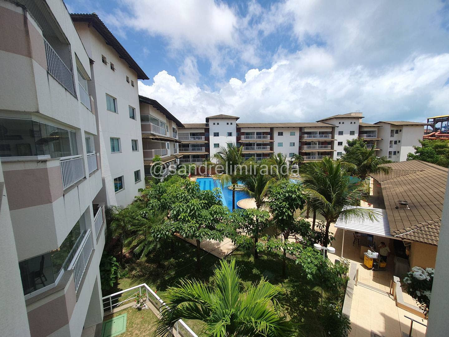 Porto Beach Porto das Dunas | 76m², 3 Qts e Varanda Gourmet