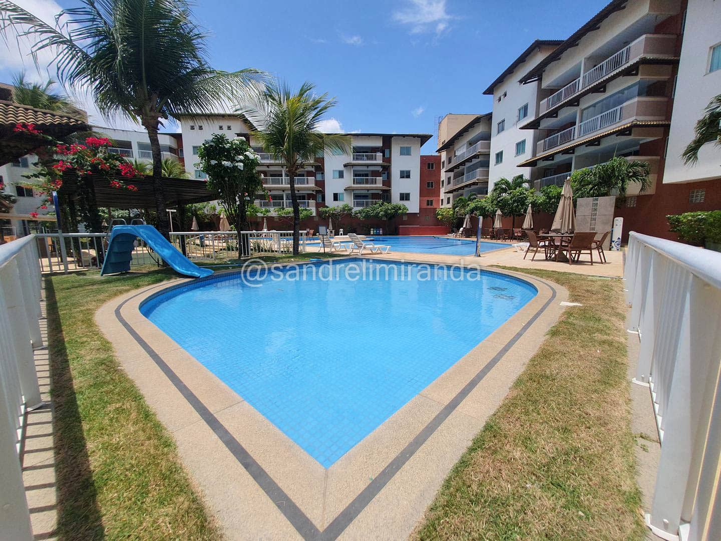 Porto Beach Porto das Dunas | 76m², 3 Qts e Varanda Gourmet