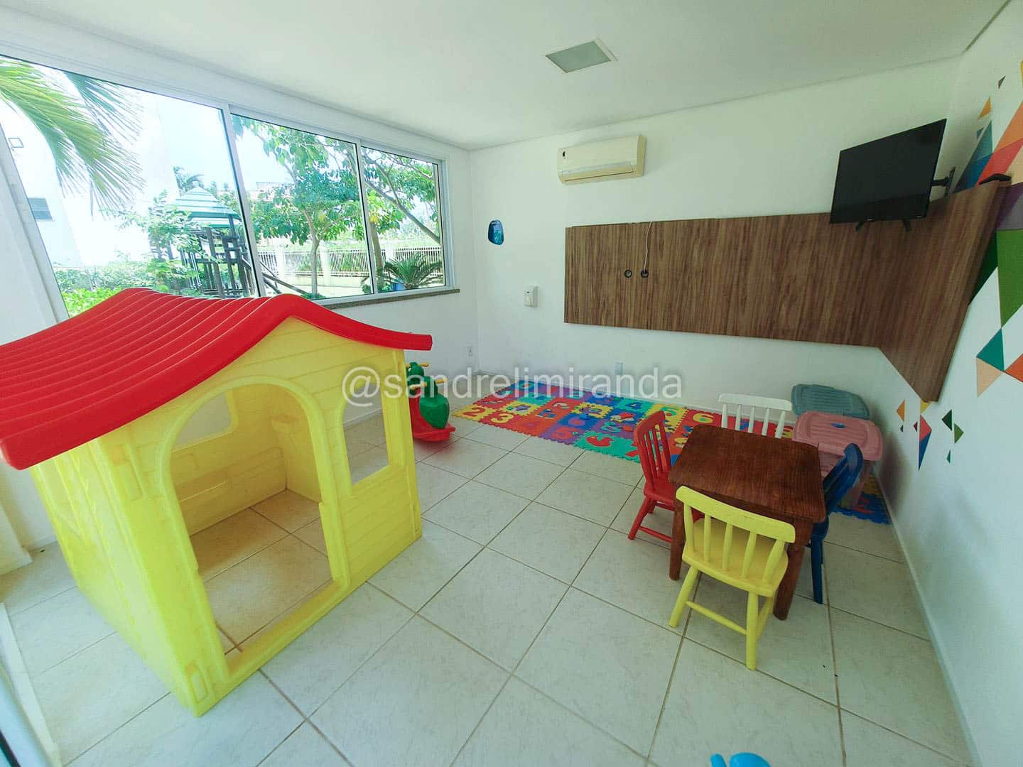 Porto Beach Porto das Dunas | 76m², 3 Qts e Varanda Gourmet