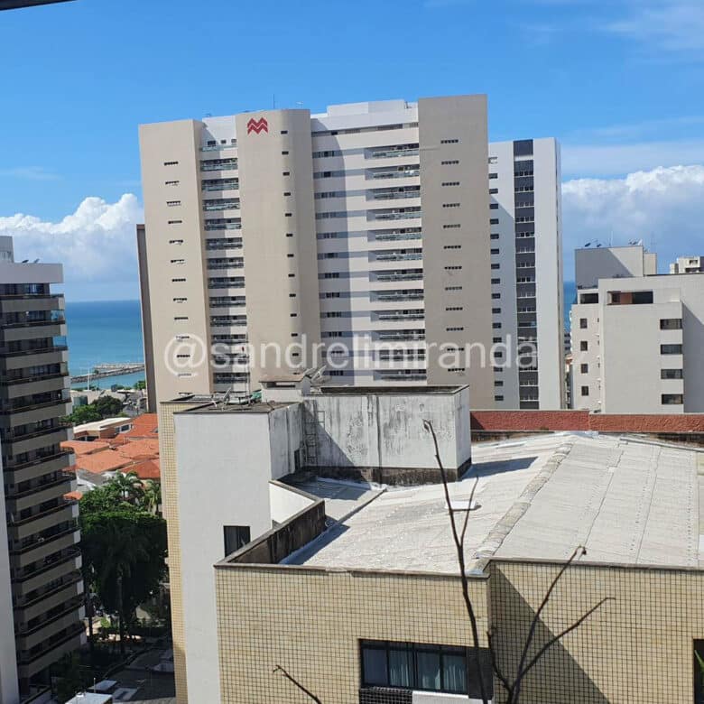 Amplo apartamento à Venda no Meireles 3 Quartos