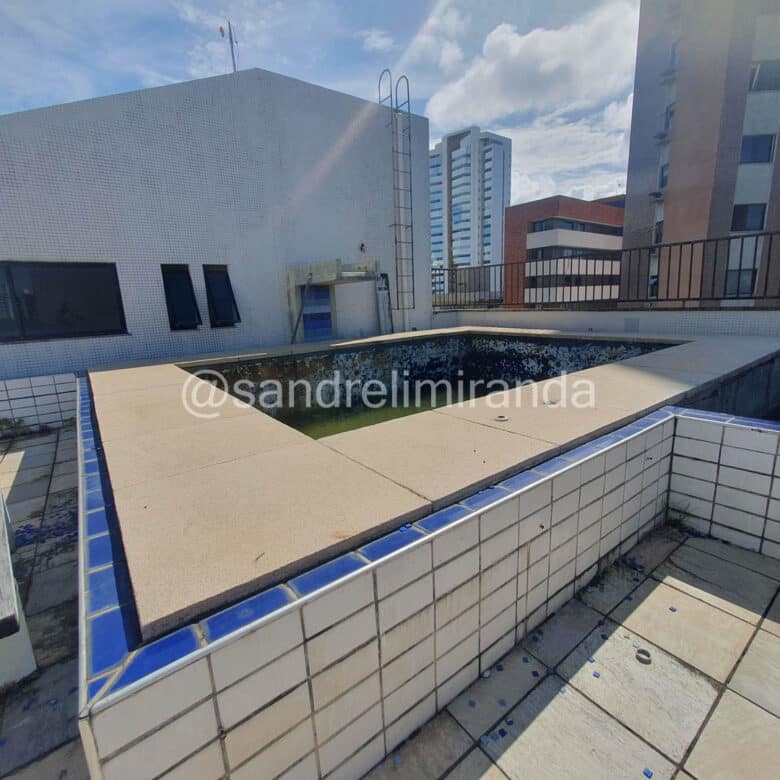 Amplo apartamento à Venda no Meireles 3 Quartos