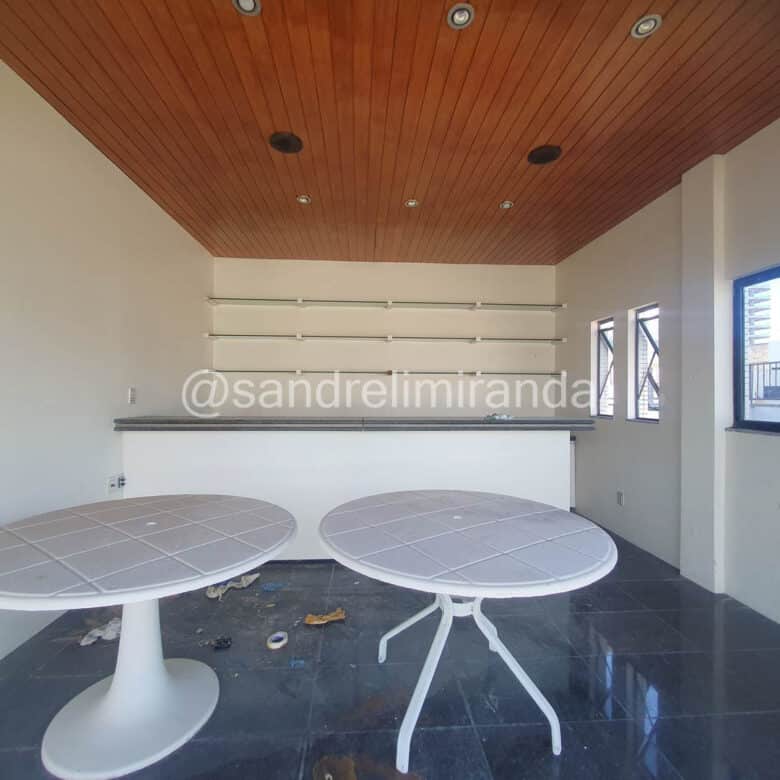 Amplo apartamento à Venda no Meireles 3 Quartos
