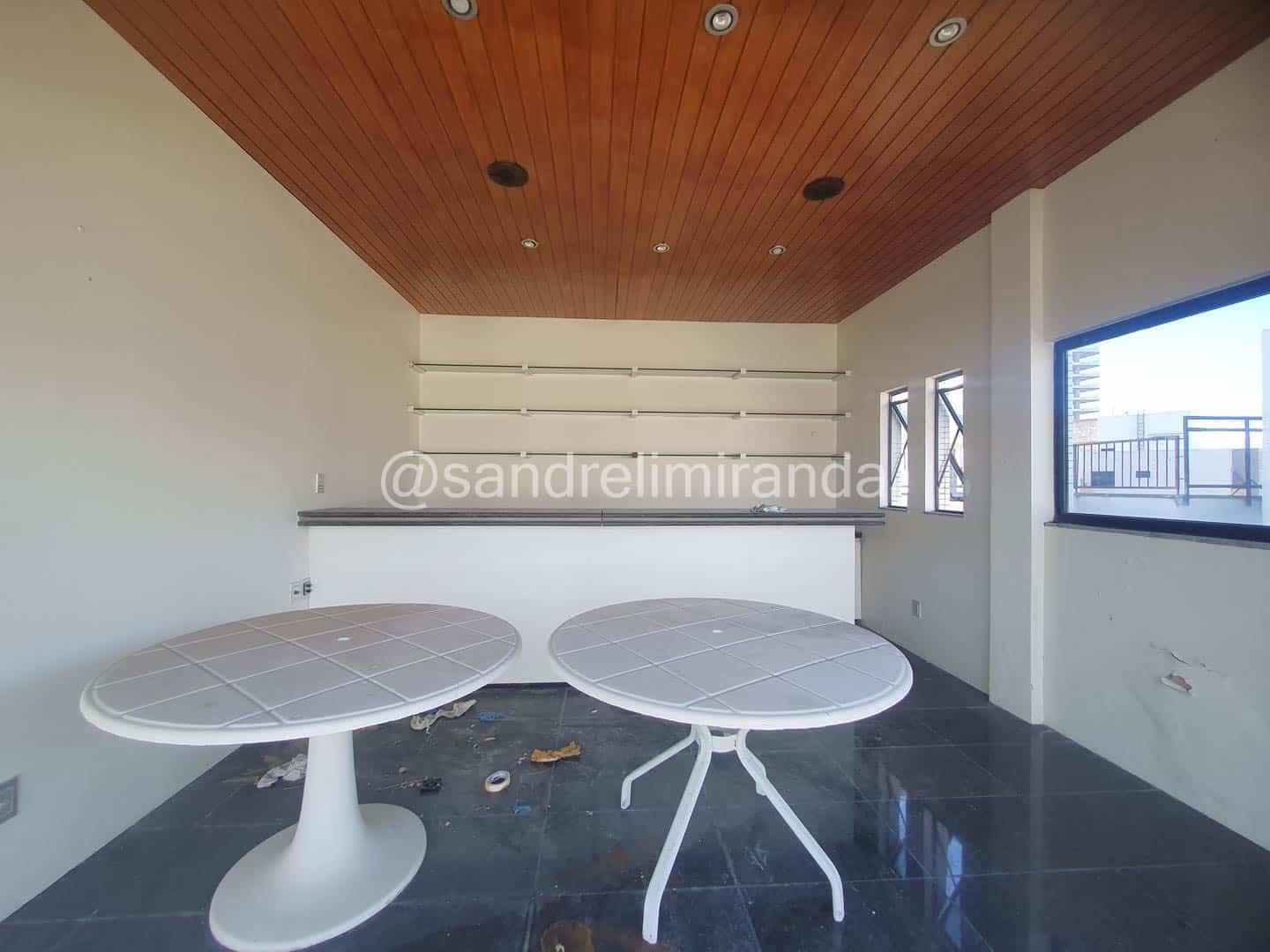 Amplo apartamento à Venda no Meireles 3 Quartos