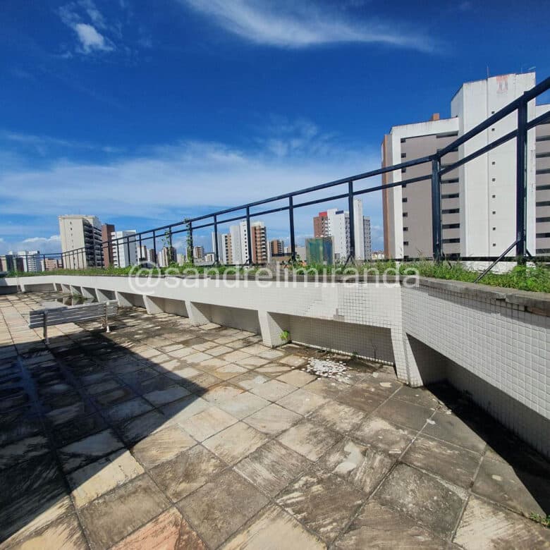 Amplo apartamento à Venda no Meireles 3 Quartos