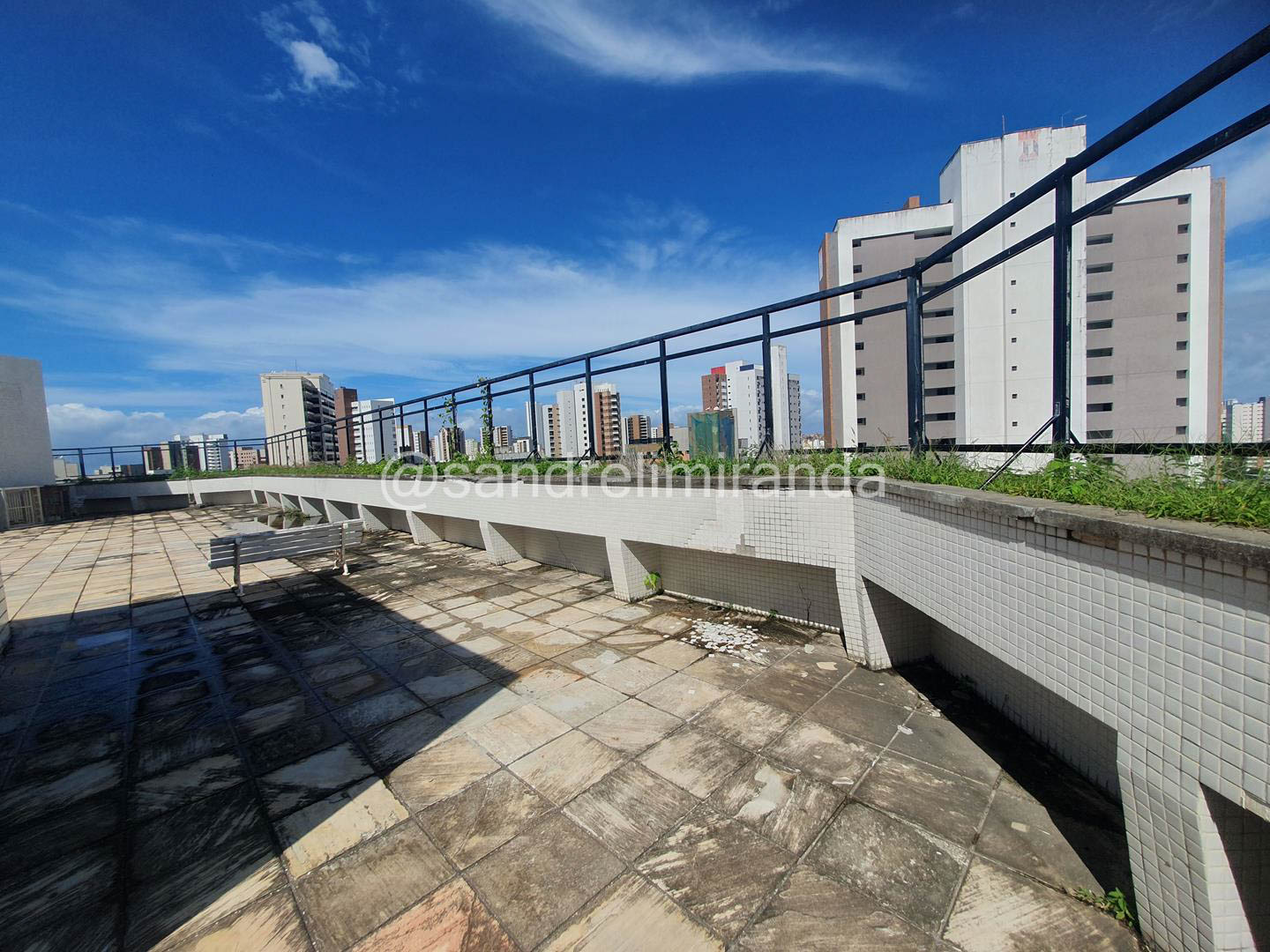 Amplo apartamento à Venda no Meireles 3 Quartos