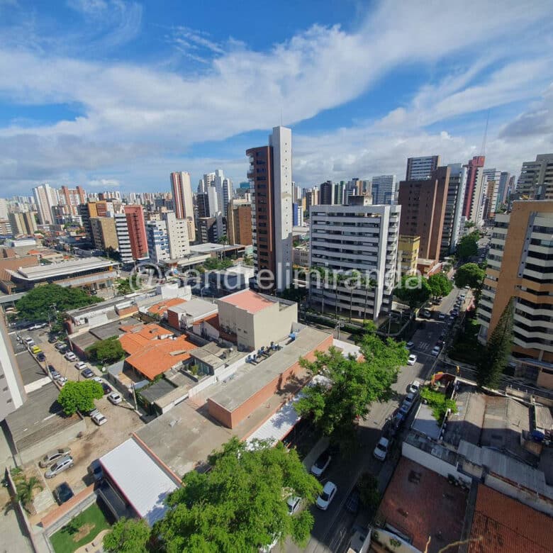 Amplo apartamento à Venda no Meireles 3 Quartos