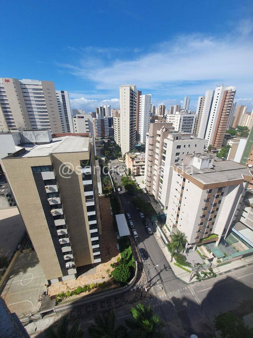 Amplo apartamento à Venda no Meireles 3 Quartos