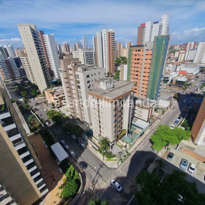 Amplo apartamento à Venda no Meireles 3 Quartos