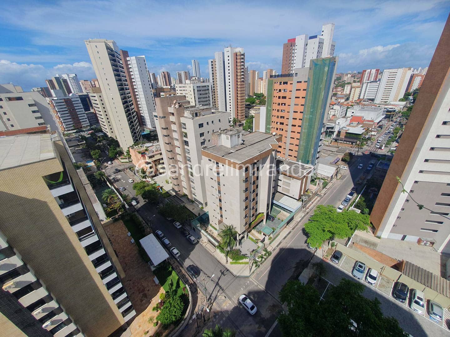 Amplo apartamento à Venda no Meireles 3 Quartos