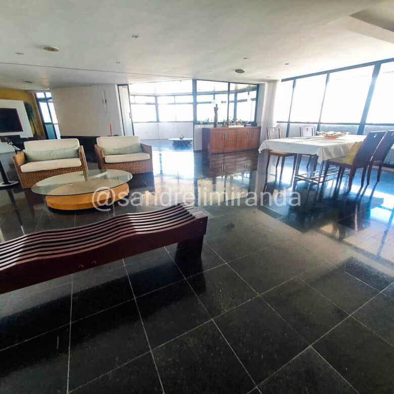 Amplo apartamento à Venda no Meireles 3 Quartos
