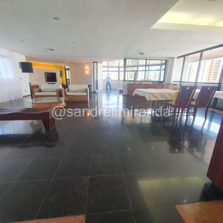 Amplo apartamento à Venda no Meireles 3 Quartos