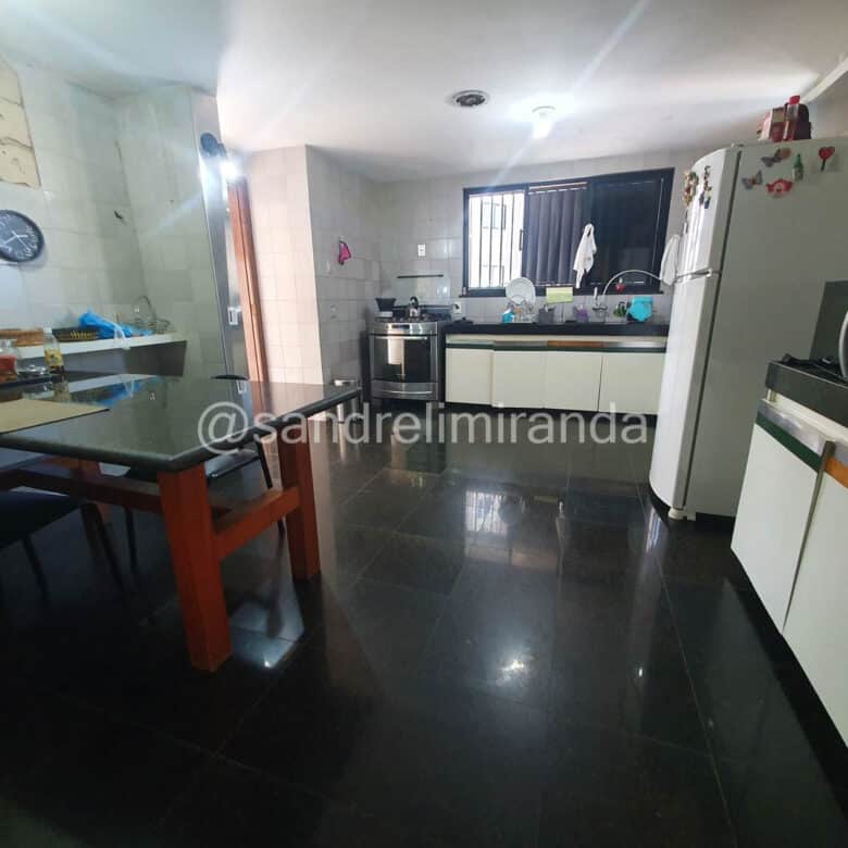Amplo apartamento à Venda no Meireles 3 Quartos