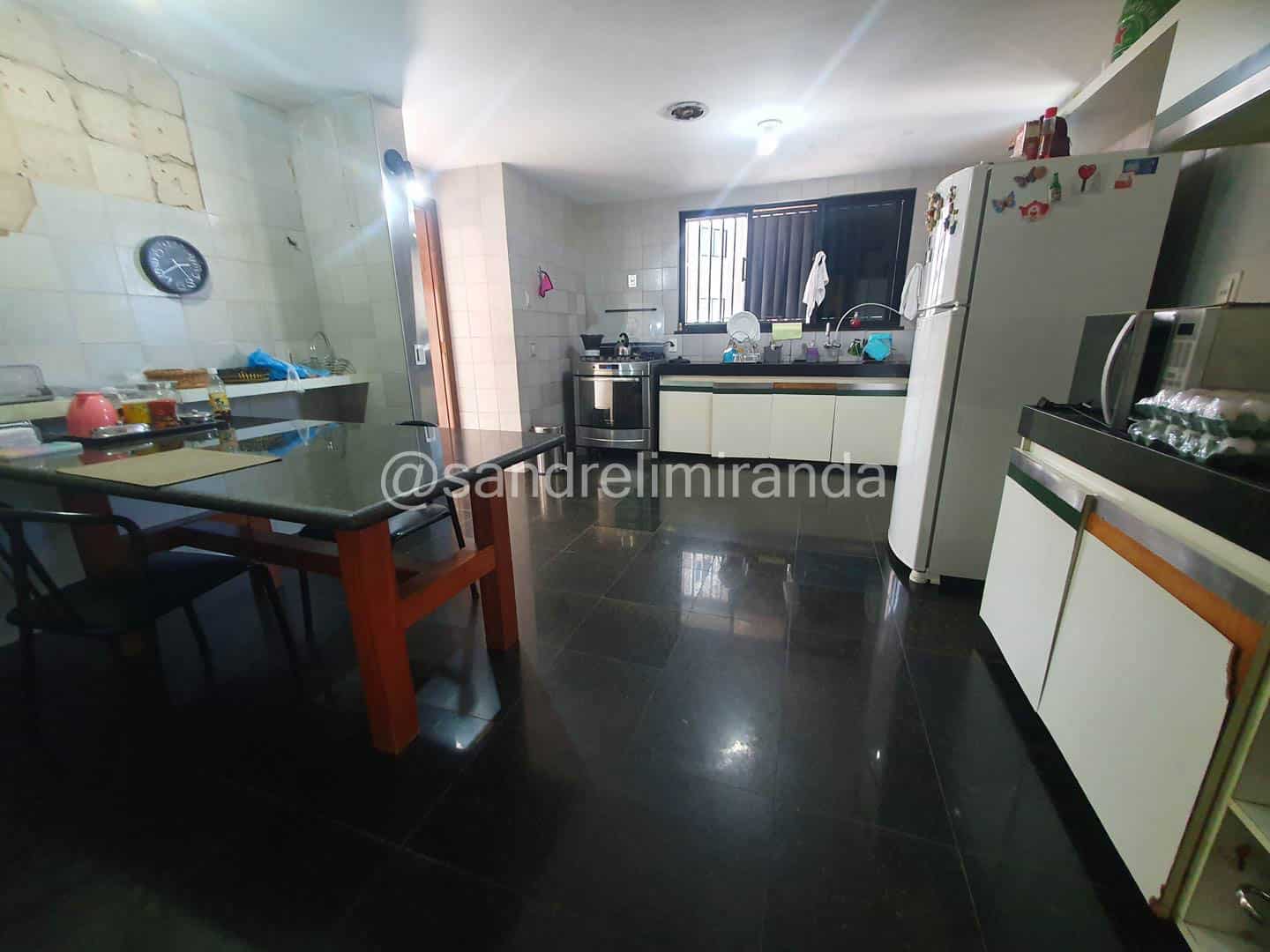 Amplo apartamento à Venda no Meireles 3 Quartos