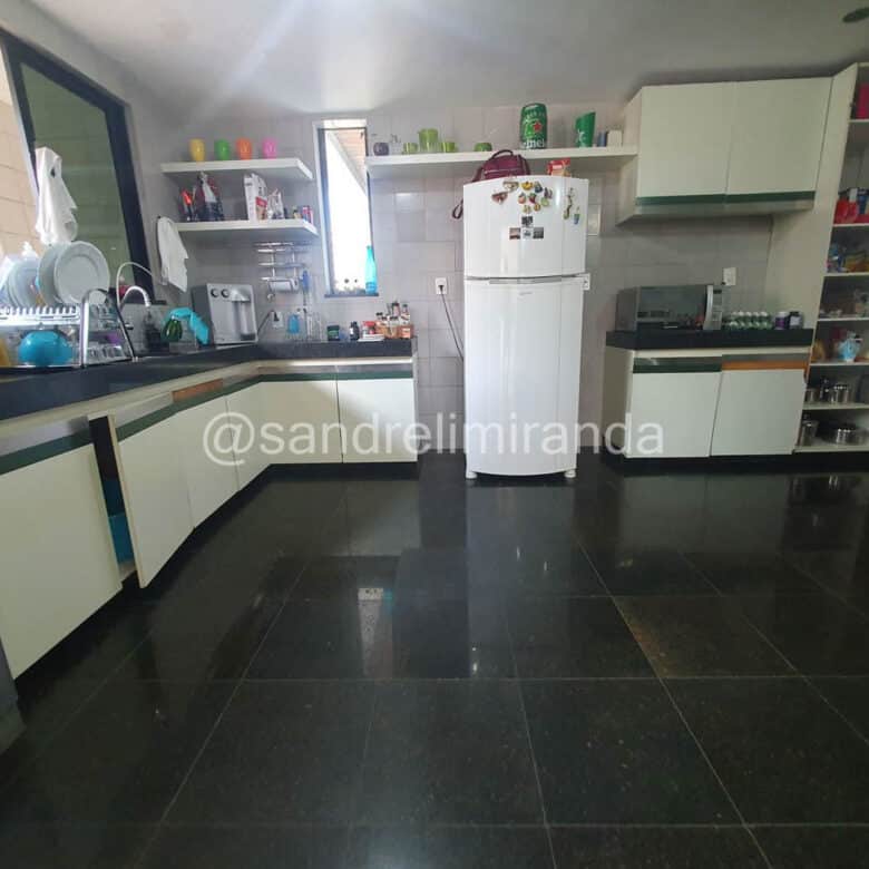 Amplo apartamento à Venda no Meireles 3 Quartos