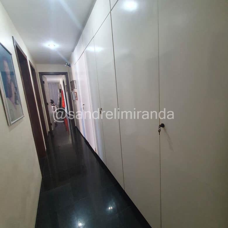 Amplo apartamento à Venda no Meireles 3 Quartos