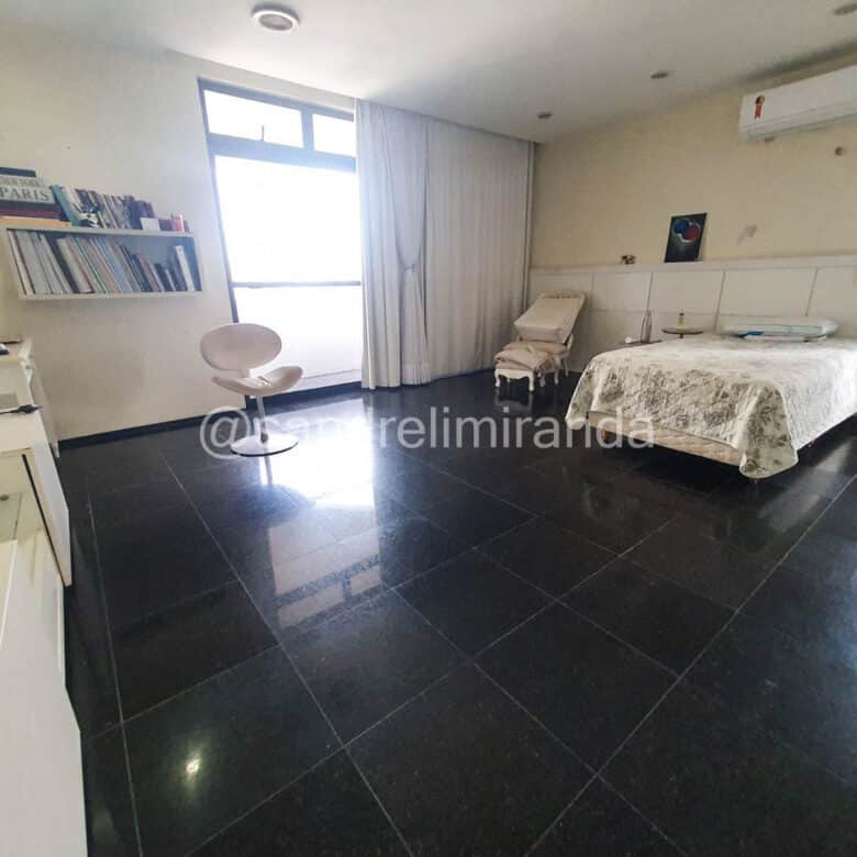 Amplo apartamento à Venda no Meireles 3 Quartos