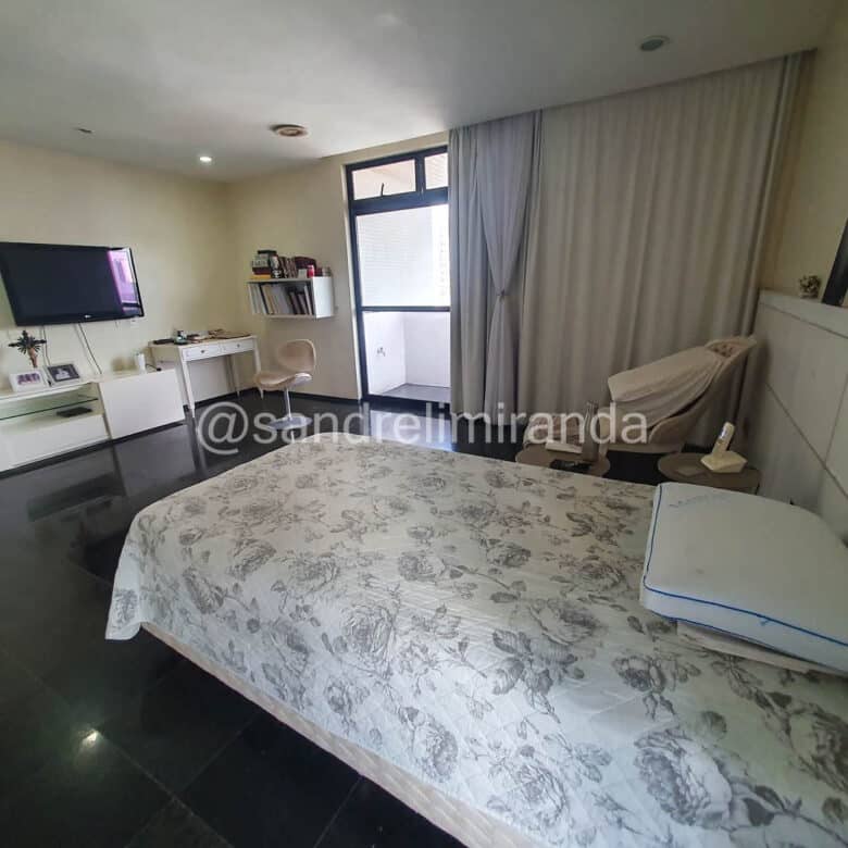 Amplo apartamento à Venda no Meireles 3 Quartos