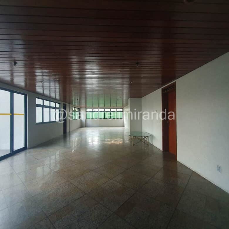 Amplo apartamento à Venda no Meireles 3 Quartos