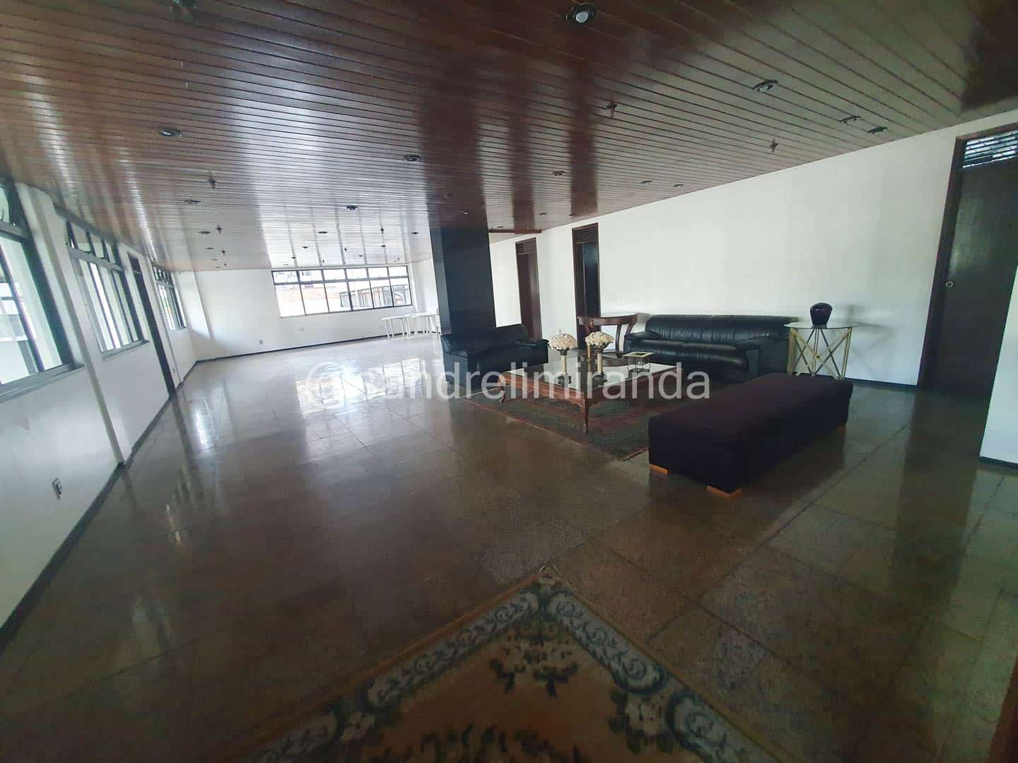 Amplo apartamento à Venda no Meireles 3 Quartos