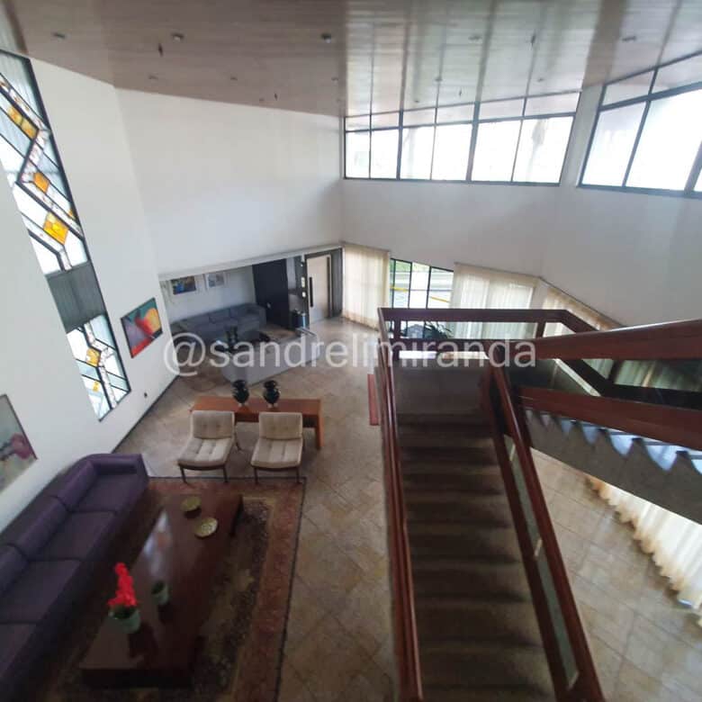 Amplo apartamento à Venda no Meireles 3 Quartos