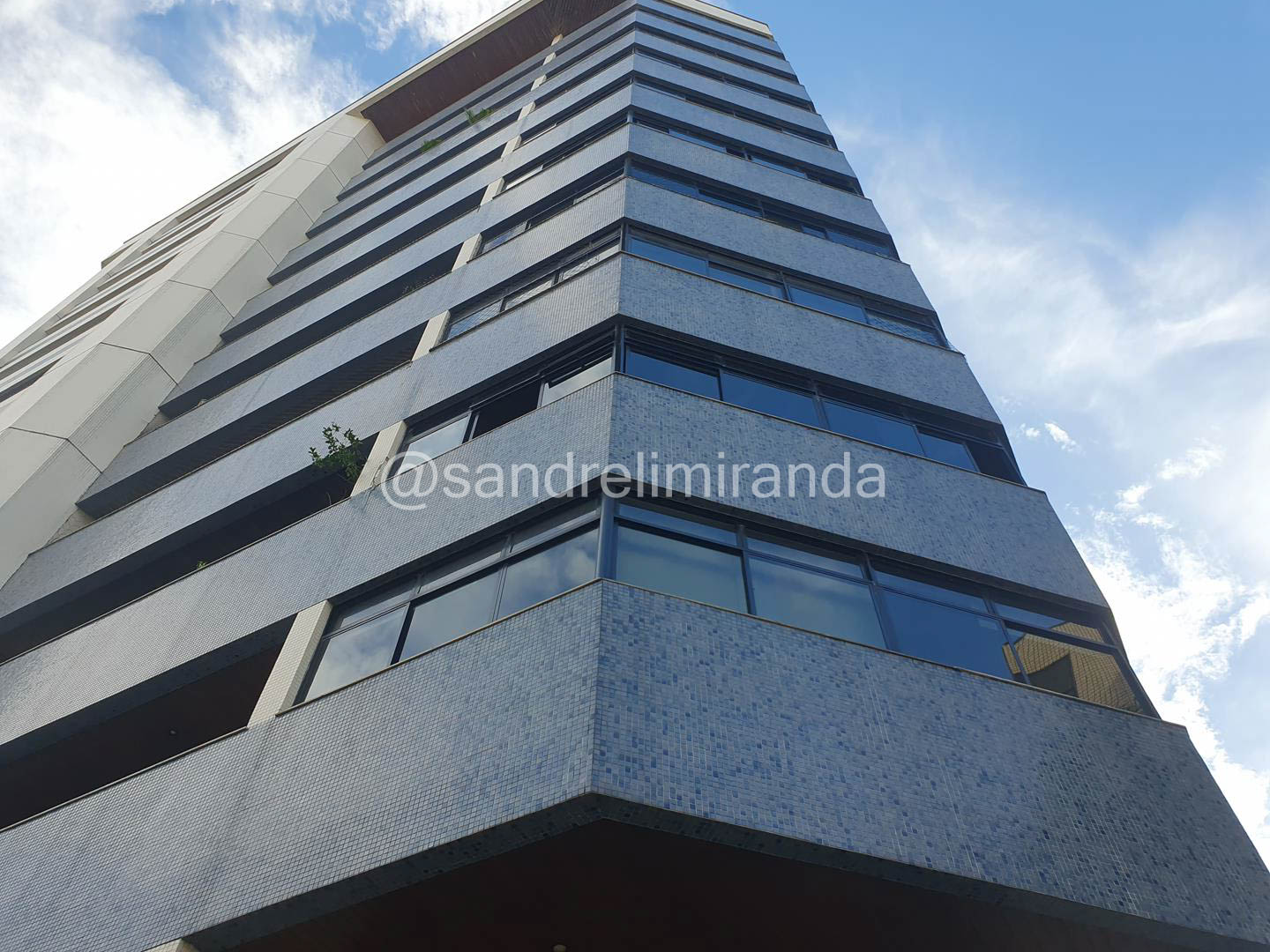 Amplo apartamento à Venda no Meireles 3 Quartos