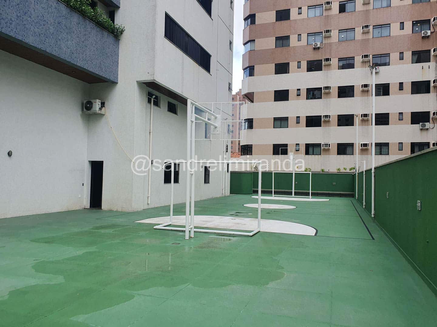 Amplo apartamento à Venda no Meireles 3 Quartos