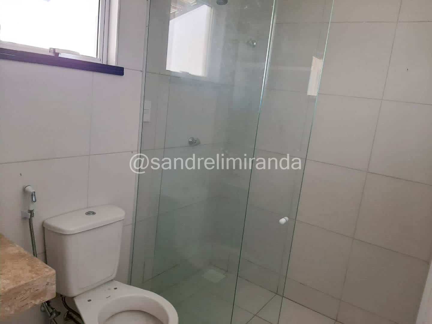 Casa Duplex na Cidade dos Funcionários – Pronta para Morar