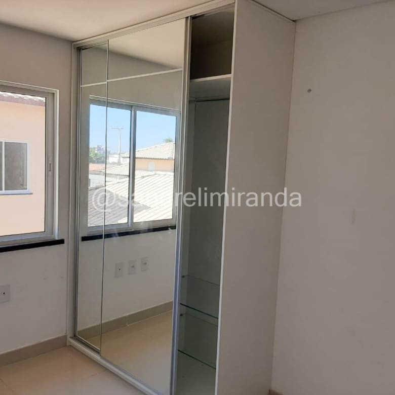Casa Duplex na Cidade dos Funcionários – Pronta para Morar