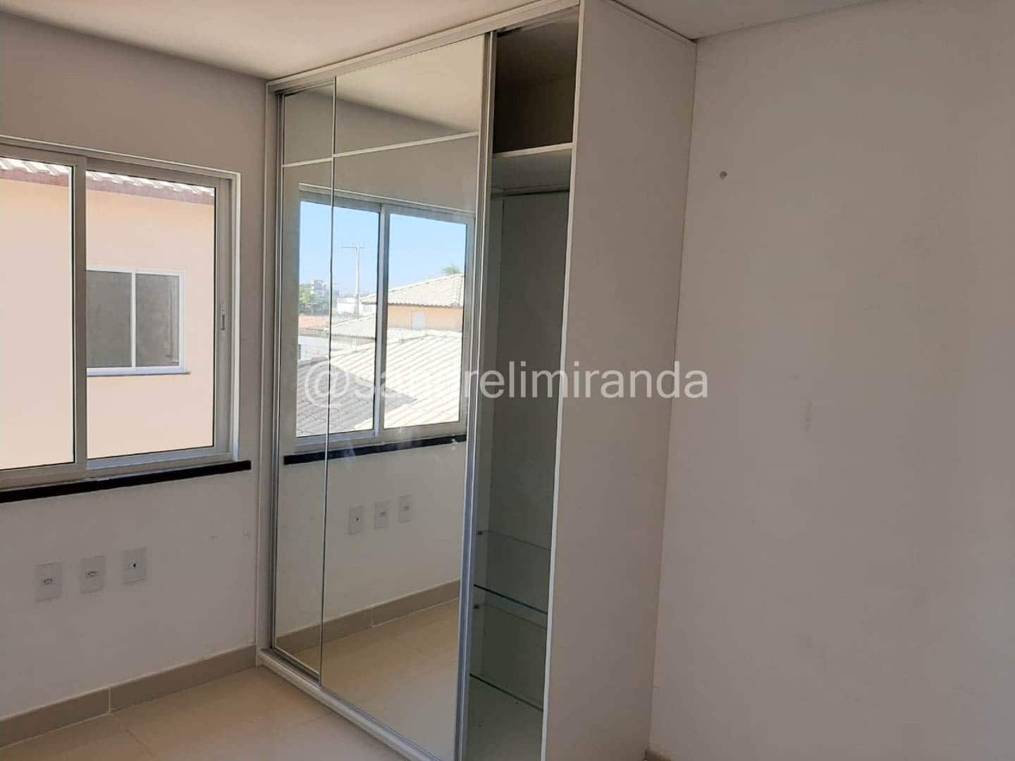 Casa Duplex na Cidade dos Funcionários – Pronta para Morar
