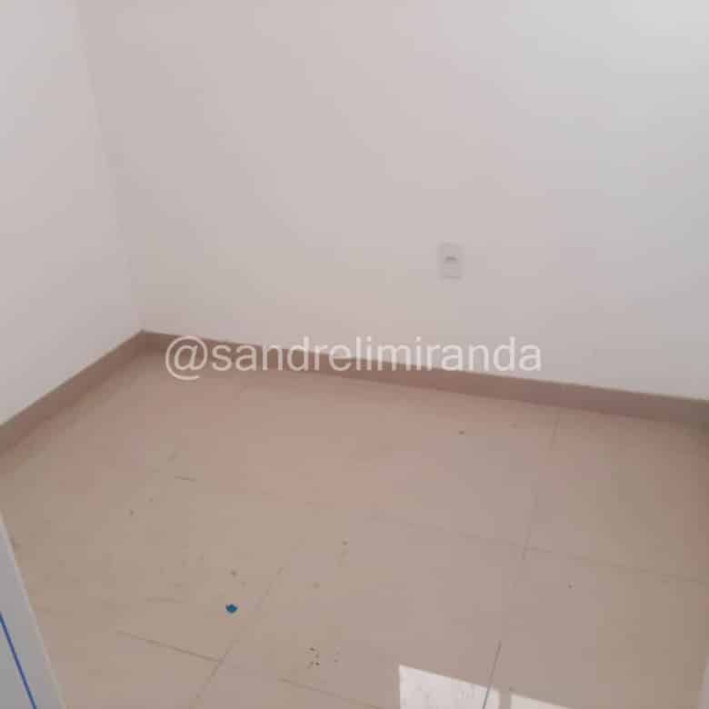 Casa Duplex na Cidade dos Funcionários – Pronta para Morar