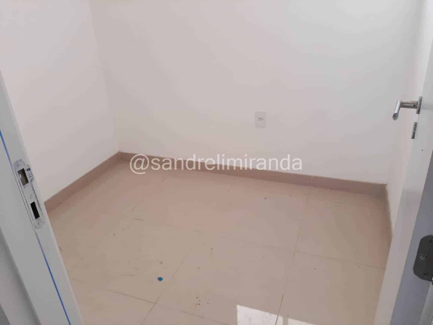 Casa Duplex na Cidade dos Funcionários – Pronta para Morar