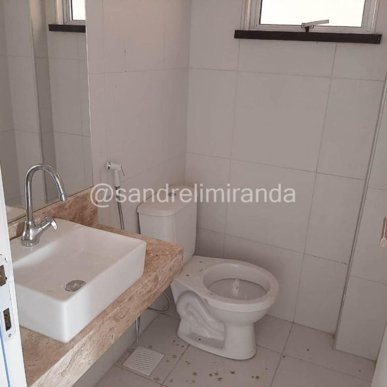Casa Duplex na Cidade dos Funcionários – Pronta para Morar